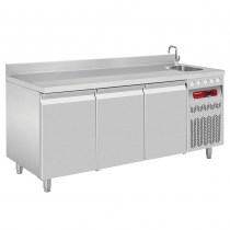 VENTILATED  COOLING TABLE, 3 DOORS GN 1/1, WITH SINK     DT178/P9A_EV